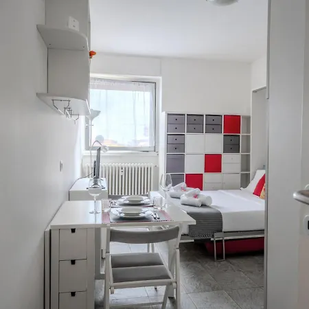 Apartamento 5 Min Walk Mm Maciacchini *