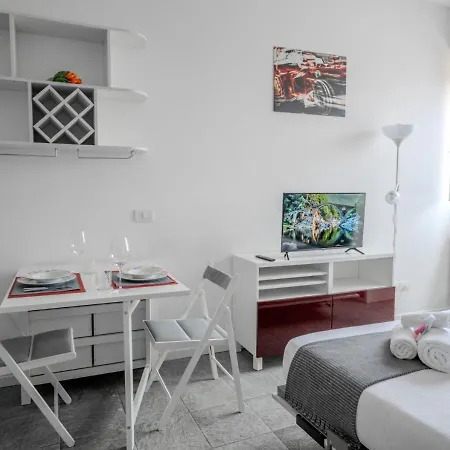Apartamento 5 Min Walk Mm Maciacchini